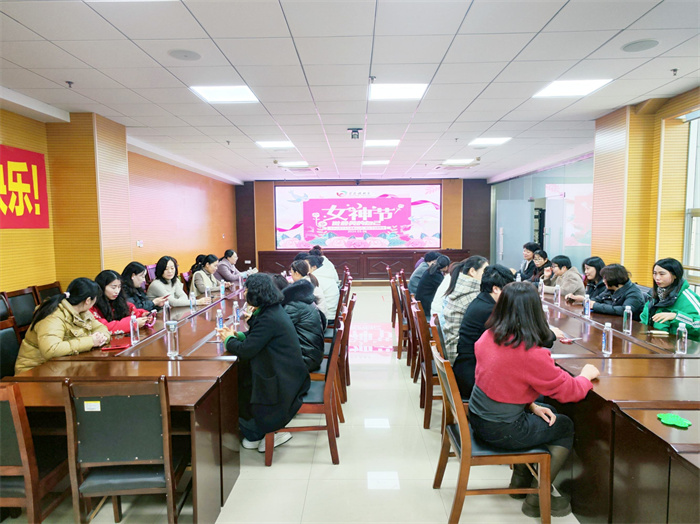 �����������Լ�������ɽ�|�R��ͨ���O(sh��)��˾�_չ�����ˡ��DŮ��(ji��)��